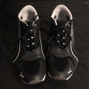 Puma black sneakers, size 8.5